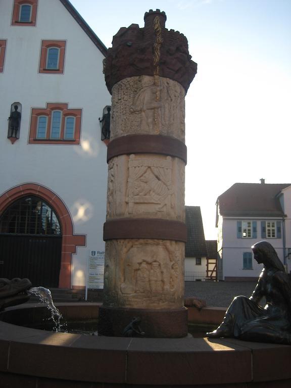 Hotel Burgmannenhaus Steinau an der Straße Exterior foto